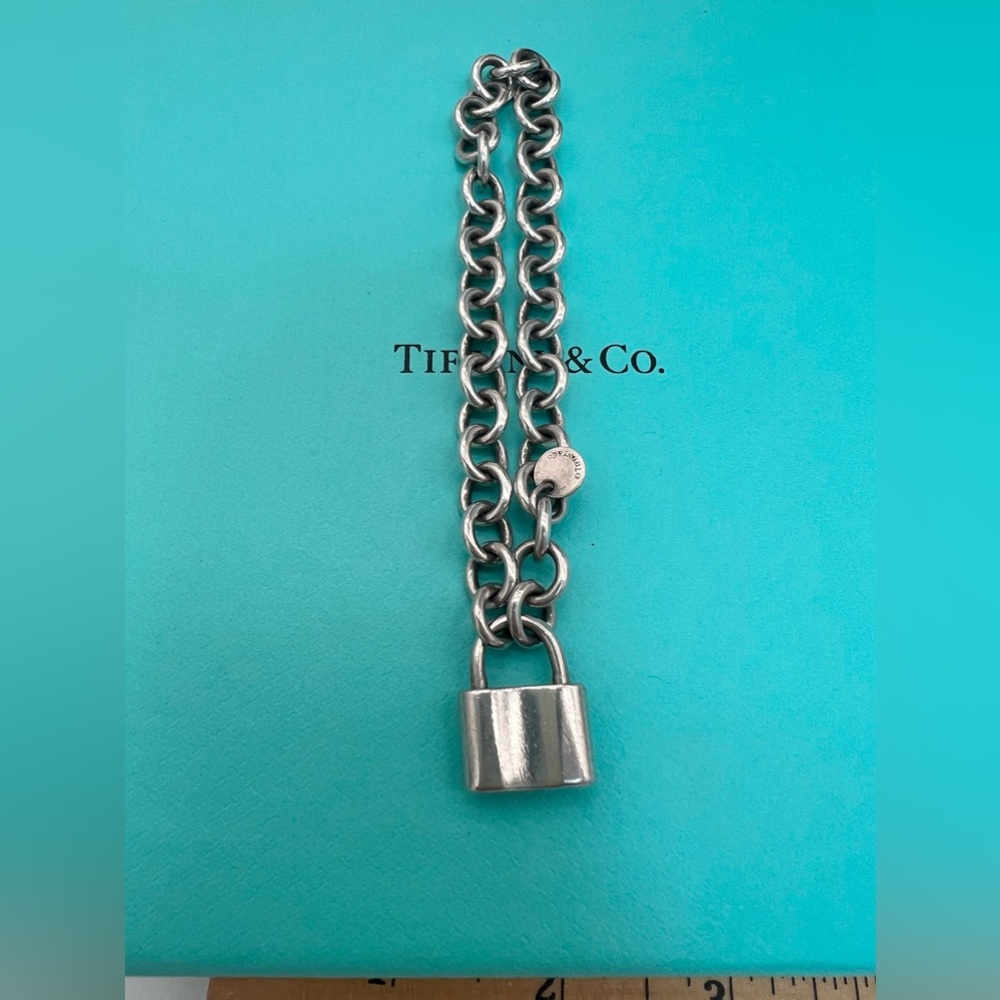 🔴Authentic TIFFANY & CO VINTAGE Sterling Silver 1837 Padlock Lock Bracelet🔴 - Picture 6 of 12